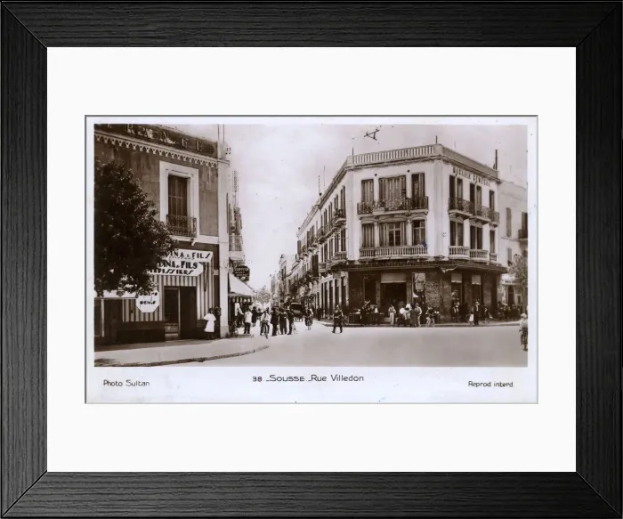 Framed Print : Sousse, Tunisia - Rue Villedon Framed Print : Sousse, Tunisia - Rue Villedon
