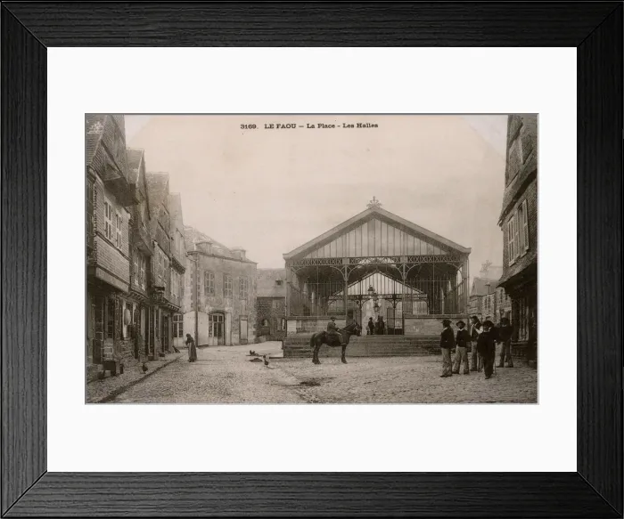Framed Print : Le Faou - La Place - Les Halles Framed Print : Le Faou - La Place - Les Halles