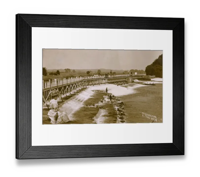 Framed Print : The Weir on the River Thames, Teddington, Middlesex Framed Print : The Weir on the River Thames, Teddington, Middlesex