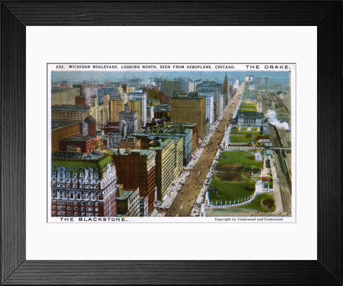 Framed Print : Michigan Boulevard, looking North - Chicago, Illinois, USA Framed Print : Michigan Boulevard, looking North - Chicago, Illinois, USA