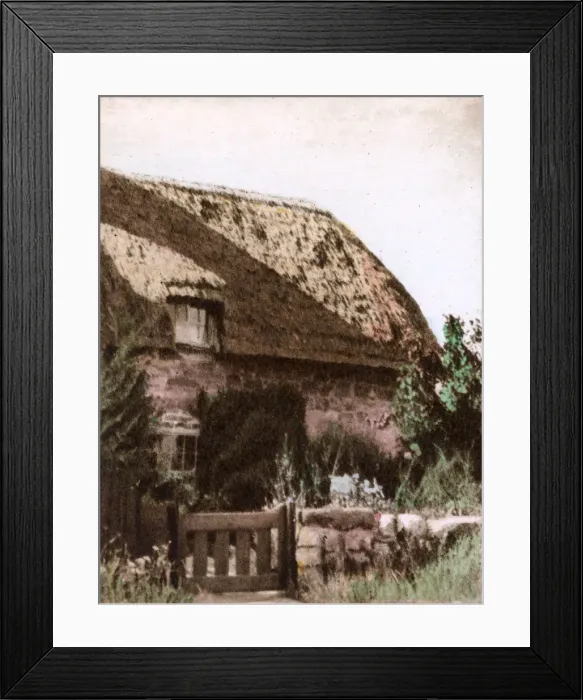 Framed Print : Bembridge, Isle of Wight, Hampshire - Thatched Cottage Framed Print : Bembridge, Isle of Wight, Hampshire - Thatched Cottage