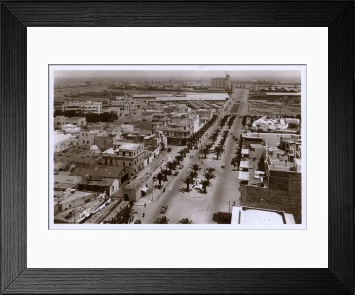 Framed Print : Casablanca, Morocco, Boulevard du 4e Zouaves Framed Print : Casablanca, Morocco, Boulevard du 4e Zouaves