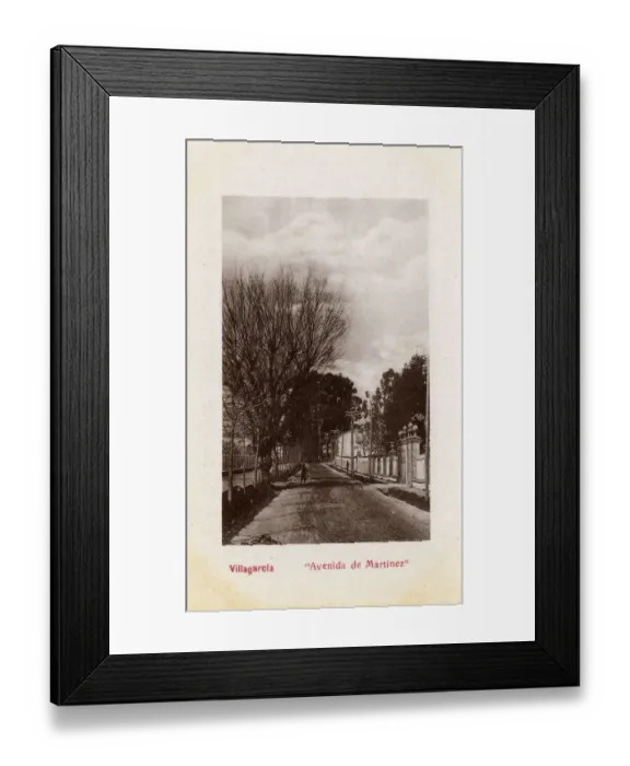 Framed Print : Vilagarcia de Arousa, Pontevedra - Avenida de Martinez Framed Print : Vilagarcia de Arousa, Pontevedra - Avenida de Martinez