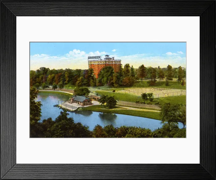 Framed Print : Cleveland, Ohio, USA - Rockefeller Park and Lake Framed Print : Cleveland, Ohio, USA - Rockefeller Park and Lake