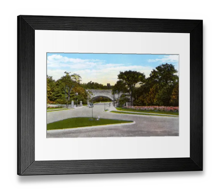 Framed Print : Cleveland, Ohio, USA - Scene in Gordon Park Framed Print : Cleveland, Ohio, USA - Scene in Gordon Park