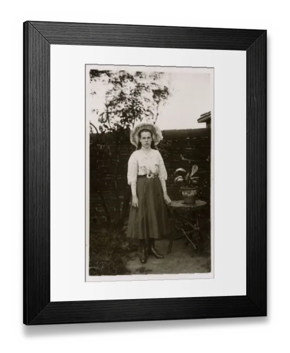 Framed Print : Amateur Studio portrait photograph of a teenage girl Framed Print : Amateur Studio portrait photograph of a teenage girl