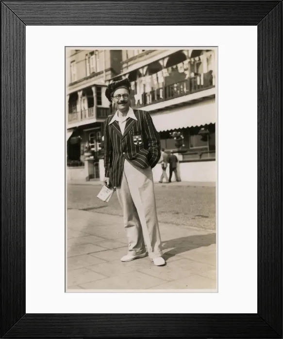 Framed Print : Smart, sartorially-confident Gent at the seaside Framed Print : Smart, sartorially-confident Gent at the seaside