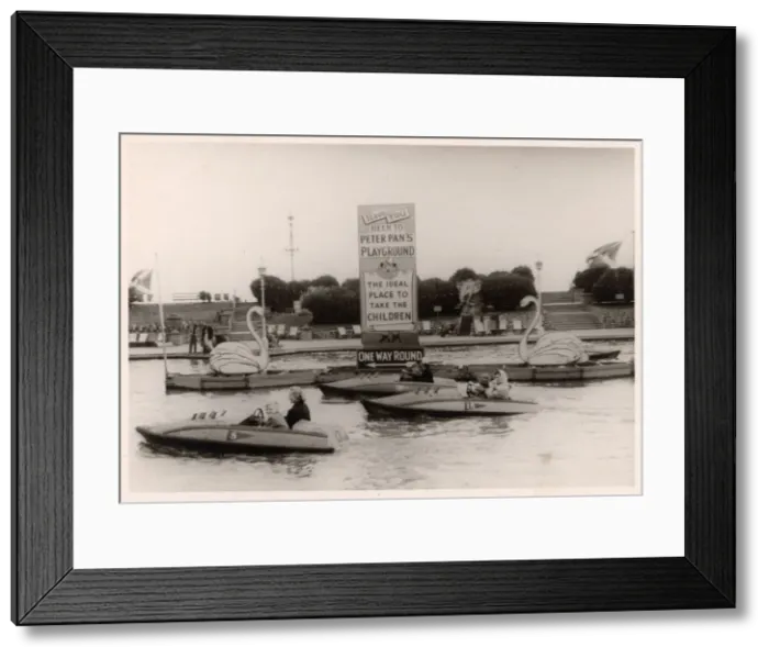 Framed Print : Boating Lake - British Seaside Scene, Southend-on-Sea, Essex Framed Print : Boating Lake - British Seaside Scene, Southend-on-Sea, Essex