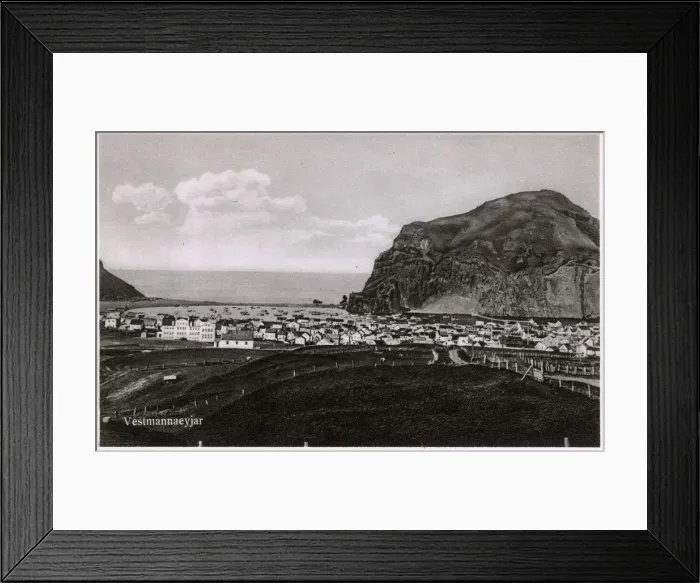 Framed Print : Iceland - Vestmannaeyjar Framed Print : Iceland - Vestmannaeyjar