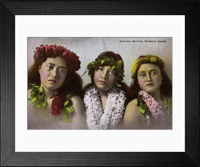 Framed Print : Honolulu, Hawaii, USA - Three Hawaiian Beauties Framed Print : Honolulu, Hawaii, USA - Three Hawaiian Beauties