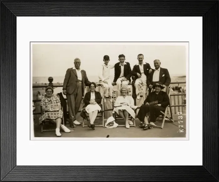Framed Print : Margate, Kent - Extended family group on the seafront Framed Print : Margate, Kent - Extended family group on the seafront