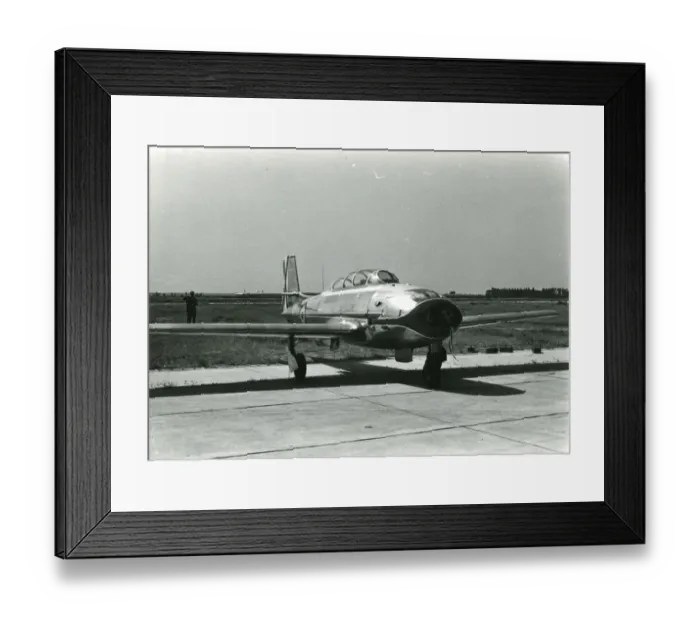Framed Print : Hispano HA-200R Saeta 1955 Framed Print : Hispano HA-200R Saeta 1955