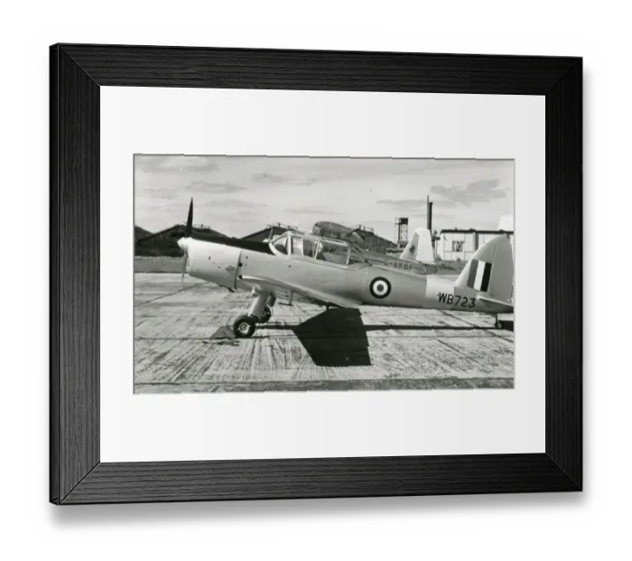 Framed Print : de Havilland Canada DHC1 ChipmunkTMk10, WB723, for the RAF Framed Print : de Havilland Canada DHC1 ChipmunkTMk10, WB723, for the RAF