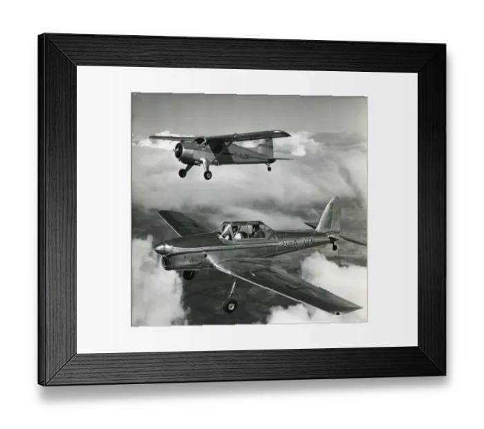 Framed Print : de Havilland - Canada DHC1 Chipmunk and Canada DHC2 Beaver Framed Print : de Havilland - Canada DHC1 Chipmunk and Canada DHC2 Beaver