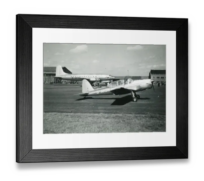 Framed Print : de Havilland Canada DHC1 Chipmunk Mk22, G-AKDN Framed Print : de Havilland Canada DHC1 Chipmunk Mk22, G-AKDN