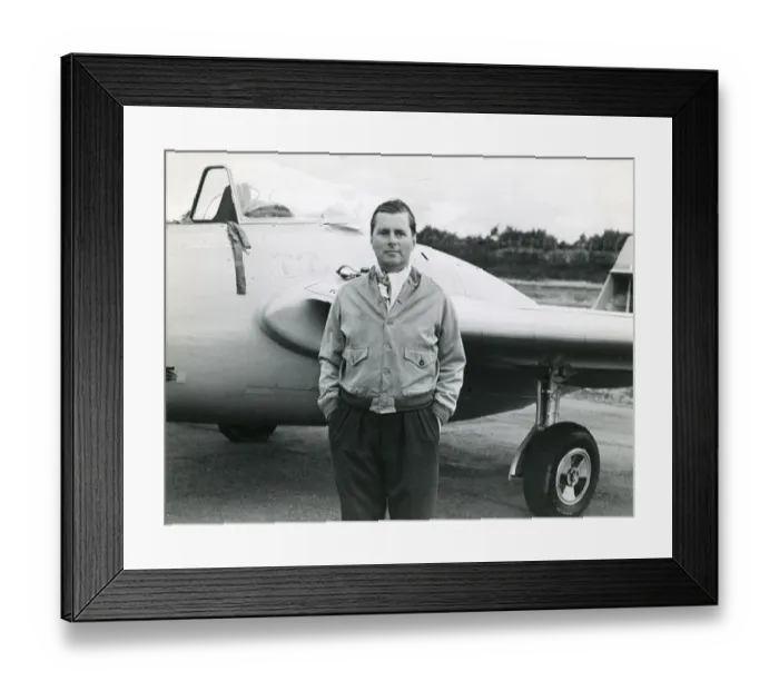 Framed Print : Geoffrey Haig Pike, test pilot, de Havilland Framed Print : Geoffrey Haig Pike, test pilot, de Havilland