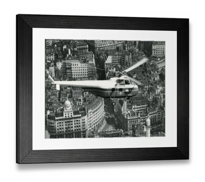 Framed Print : Sikorsky S-55, OO-SHA, of Sabena, over London Framed Print : Sikorsky S-55, OO-SHA, of Sabena, over London