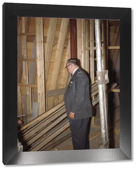 The Foreman, Mr Poole, inspects work - No. 4 Hamilton Place