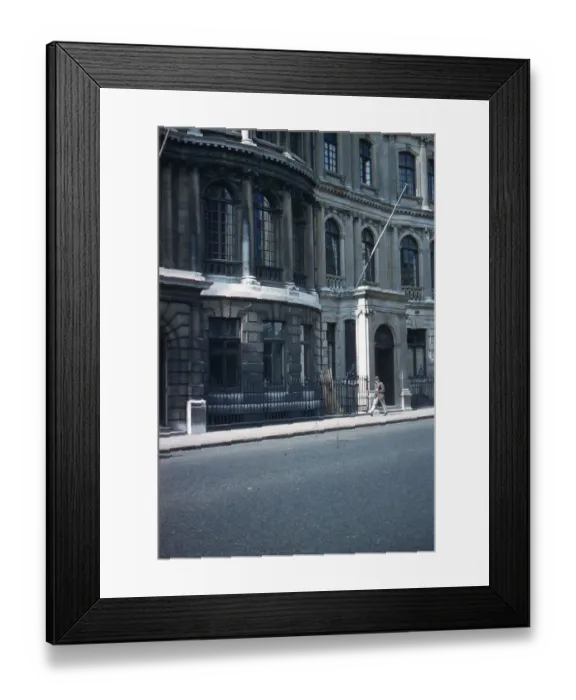 Framed Print : No. 4 Hamilton Place - new fifth floor c. 1960 Framed Print : No. 4 Hamilton Place - new fifth floor c. 1960