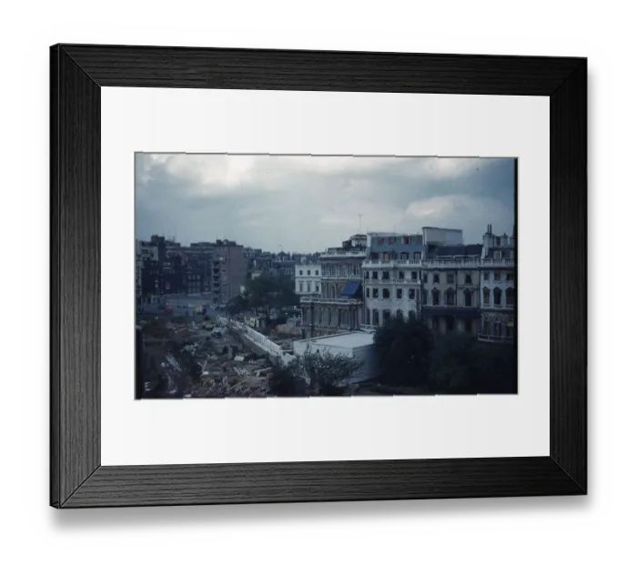 Framed Print : The rear of No. 4 Hamilton Place from Apsley House