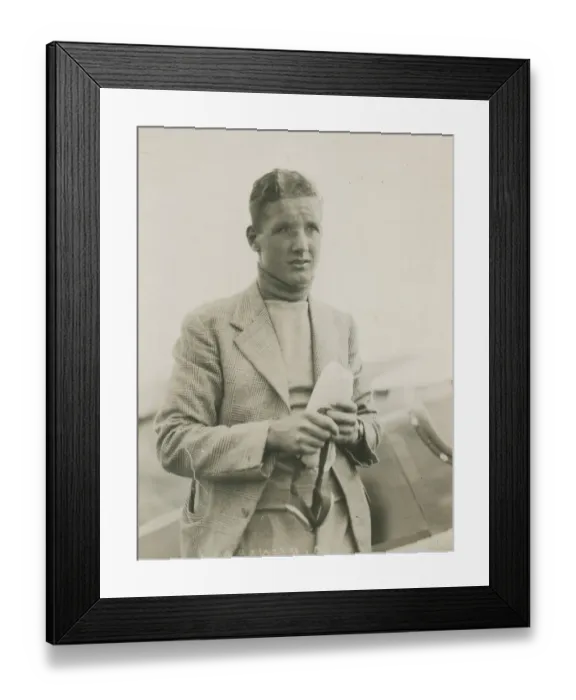 Framed Print : Alex Henshaw, 1912-2007 Framed Print : Alex Henshaw, 1912-2007