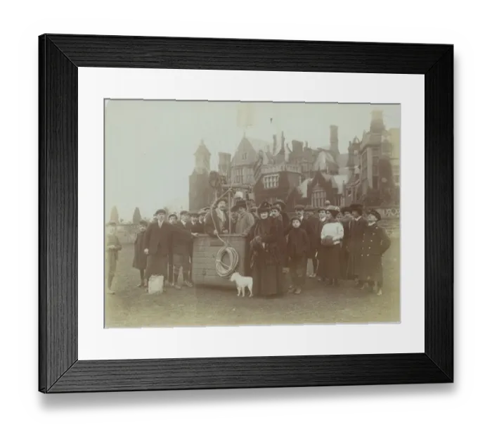 Framed Print : Balloon Venus at The Hendre, the Rolls family home near? Framed Print : Balloon Venus at The Hendre, the Rolls family home near?