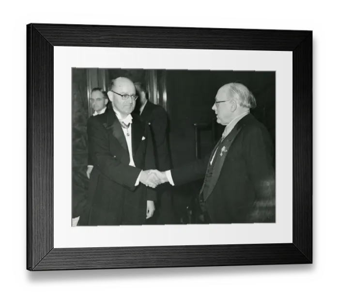Framed Print : Dr R. M. Campbell, CMG, Deputy High Commisioner for New ? Framed Print : Dr R. M. Campbell, CMG, Deputy High Commisioner for New ?
