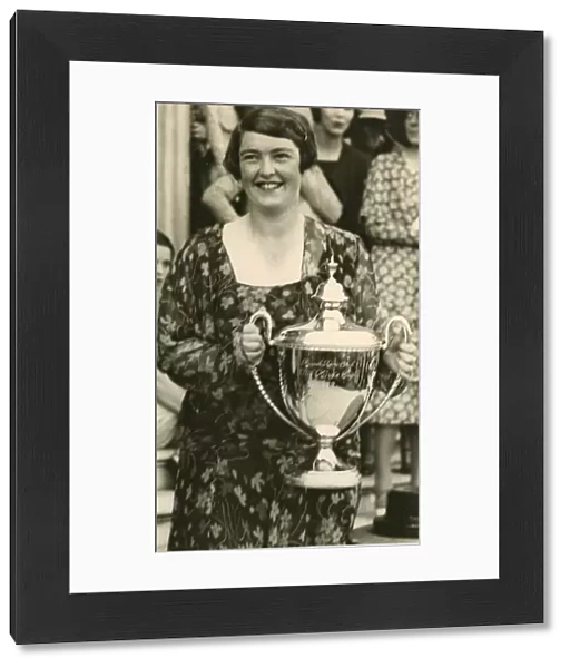 Miss Winifred Brown - winner King?s Cup Air Race