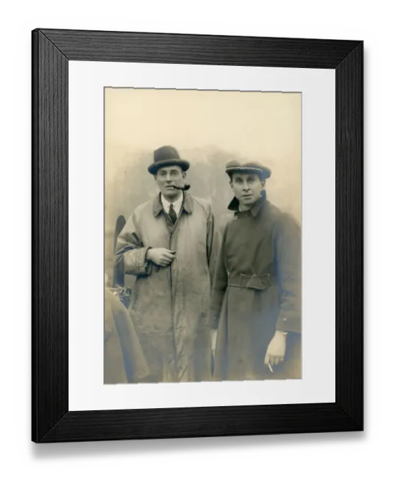 Framed Print : William Oke Manning (1879-1958), designer, and Sqn Ldr ?