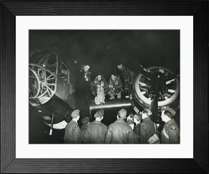 Framed Print : Handley Page Hampden
