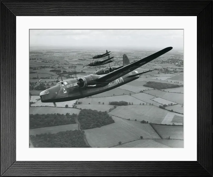 Framed Print : Vickers Wellington Framed Print : Vickers Wellington