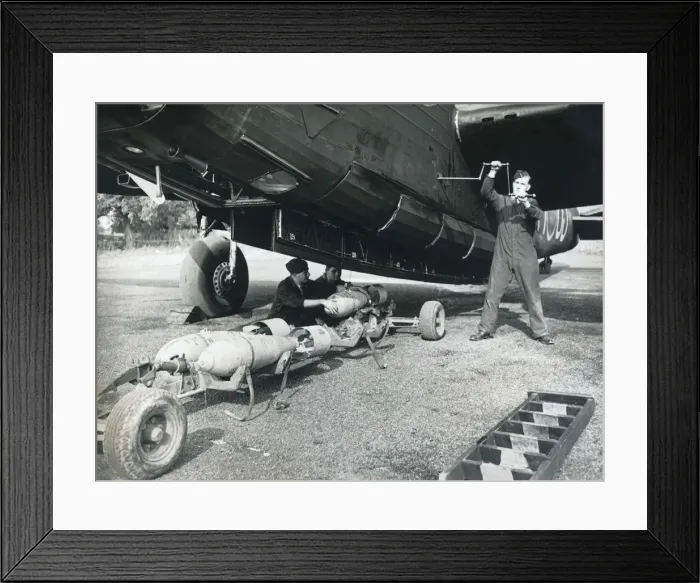 Framed Print : Vickers Wellington Framed Print : Vickers Wellington