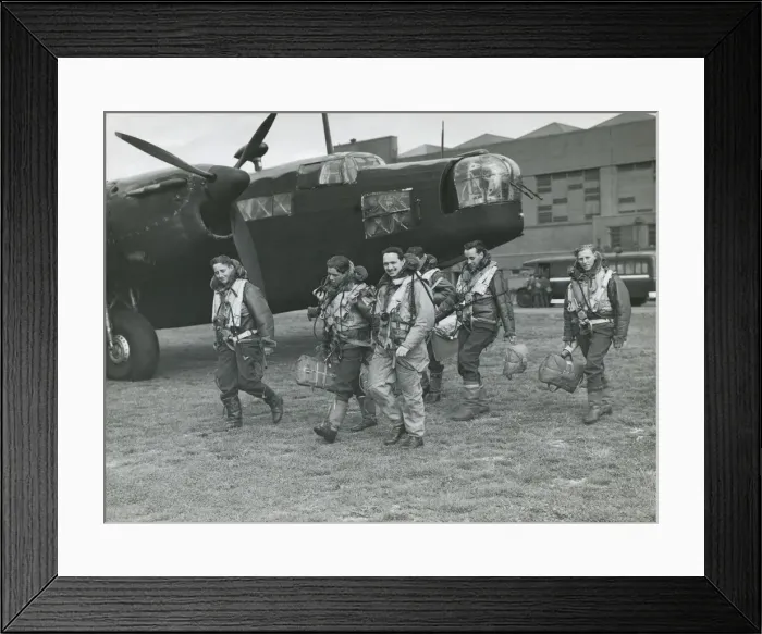 Framed Print : Vickers Wellington Framed Print : Vickers Wellington