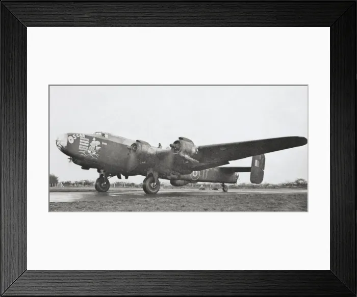 Framed Print : Handley Page HP-57 Halifax Framed Print : Handley Page HP-57 Halifax