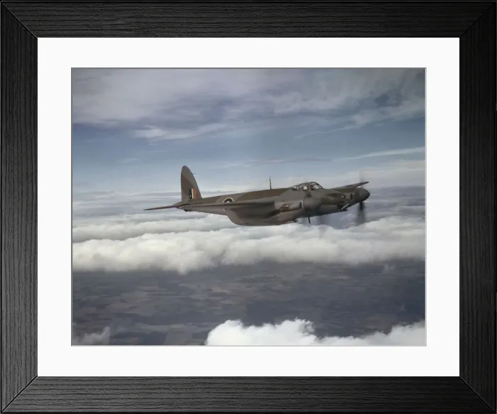 Framed Print : de Havilland DH-98 Mosquito