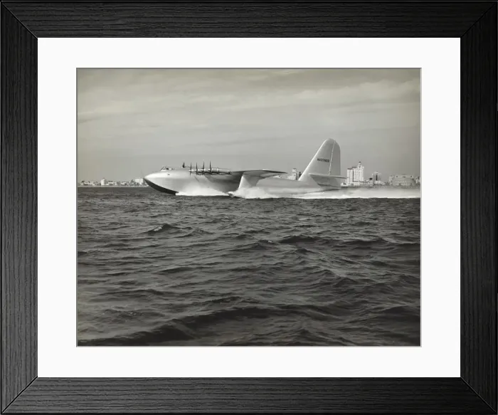 Framed Print : Hughes H-4 Hercules / Spruce Goose Framed Print : Hughes H-4 Hercules / Spruce Goose