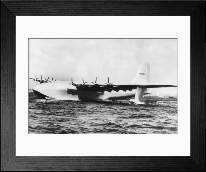 Framed Print : Hughes H-4 Hercules / Spruce Goose Framed Print : Hughes H-4 Hercules / Spruce Goose