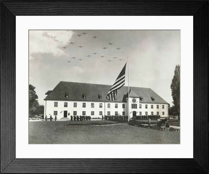 Framed Print : Douglas DC-3 / C-47 Dakota Framed Print : Douglas DC-3 / C-47 Dakota