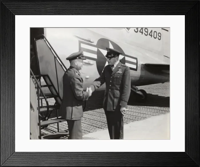 Framed Print : Douglas DC-3 / C-47 Dakota Framed Print : Douglas DC-3 / C-47 Dakota