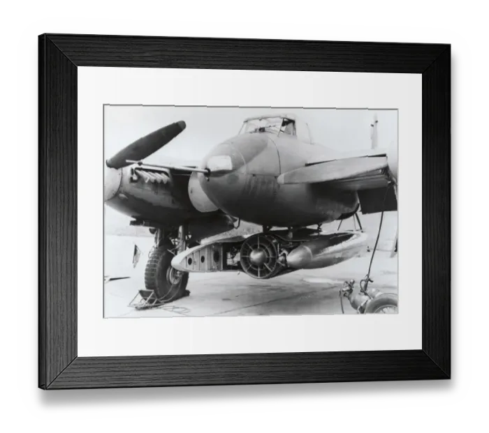 Framed Print : de Havilland DH-98 Mosquito Framed Print : de Havilland DH-98 Mosquito