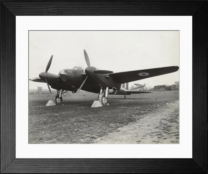 Framed Print : de Havilland DH-98 Mosquito Framed Print : de Havilland DH-98 Mosquito