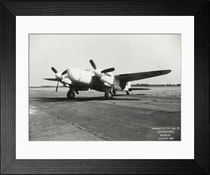 Framed Print : de Havilland DH-98 Mosquito TT-39 Framed Print : de Havilland DH-98 Mosquito TT-39