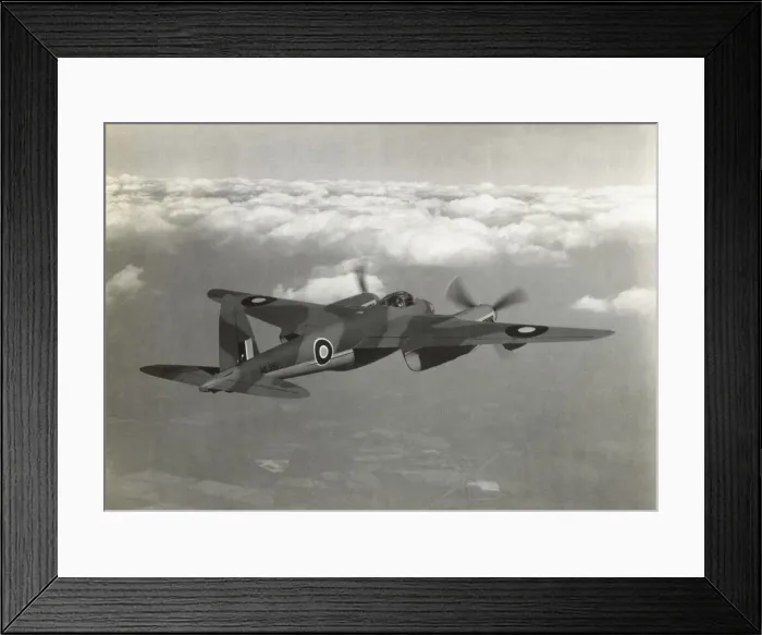 Framed Print : de Havilland DH-98 Mosquito B-16 Framed Print : de Havilland DH-98 Mosquito B-16