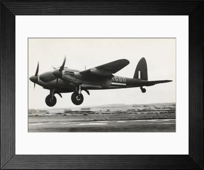 Framed Print : de Havilland DH-98 Mosquito B-16 Framed Print : de Havilland DH-98 Mosquito B-16