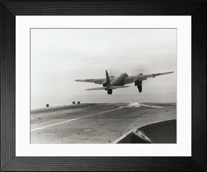 Framed Print : de Havilland DH-98 Mosquito Framed Print : de Havilland DH-98 Mosquito
