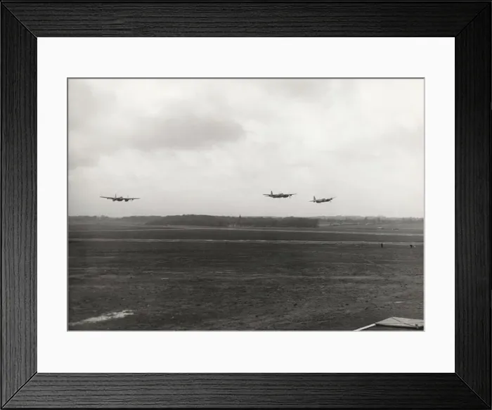 Framed Print : de Havilland DH-98 Mosquito Framed Print : de Havilland DH-98 Mosquito