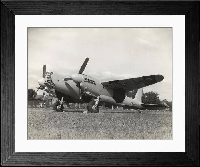 Framed Print : de Havilland DH-98 Mosquito TT-39 Framed Print : de Havilland DH-98 Mosquito TT-39