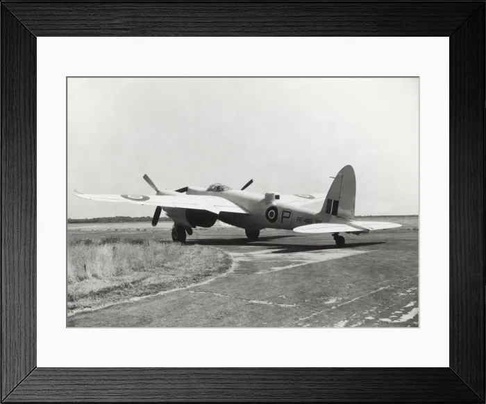 Framed Print : de Havilland DH-98 Mosquito TT-39 Framed Print : de Havilland DH-98 Mosquito TT-39