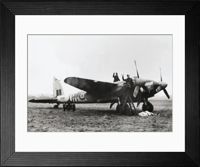 Framed Print : de Havilland DH-98 Mosquito FB-6 Framed Print : de Havilland DH-98 Mosquito FB-6