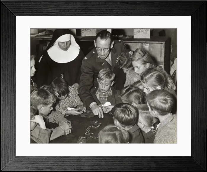 Framed Print : Colonel Park Holland, Wing Commander of at the Headquart? Framed Print : Colonel Park Holland, Wing Commander of at the Headquart?